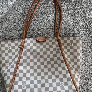 Louis Vuitton Propriano tote
